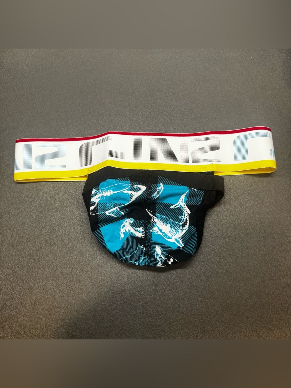 C-IN2
Screenshot Jock Shark print Small